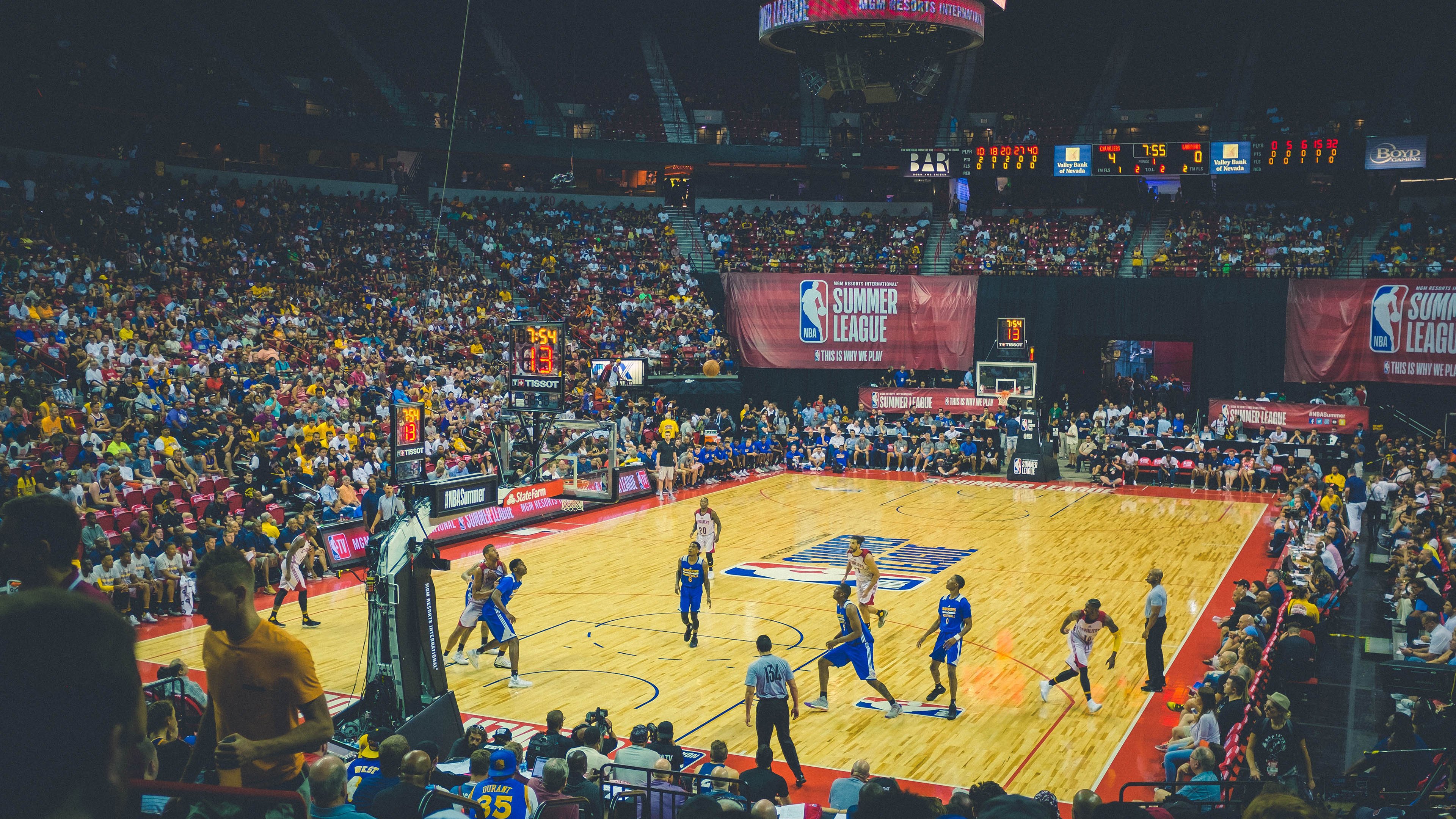 开云体育2026-东决关键战之夜，杰伦格林统治全场